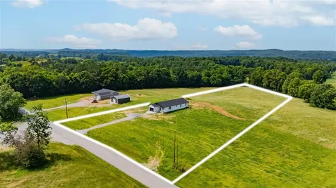 8810 Richardsville Road Bowling Green KY 42101