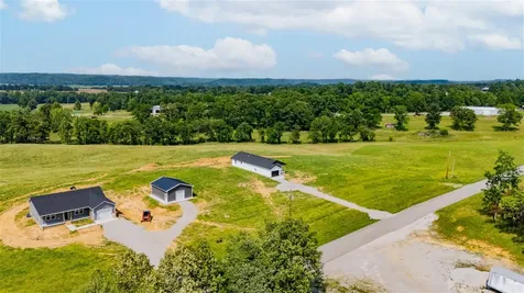 8810 Richardsville Road Bowling Green KY 42101