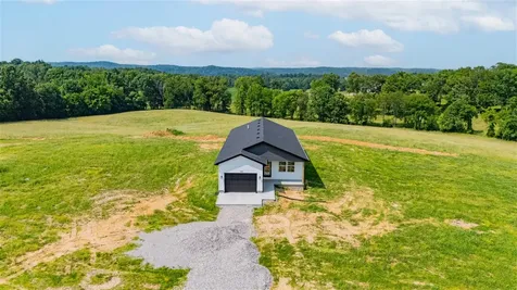 8810 Richardsville Road Bowling Green KY 42101