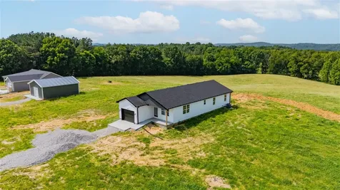8810 Richardsville Road Bowling Green KY 42101