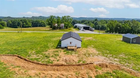 8810 Richardsville Road Bowling Green KY 42101