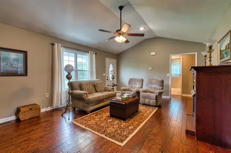 137 Sundown Drive Russellville KY 42276