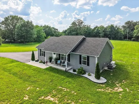 7955 Highway 185 Bowling Green KY 42101