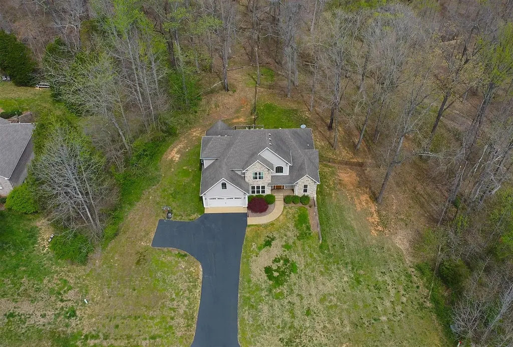 140 Cross Creek Way Alvaton KY 42122
