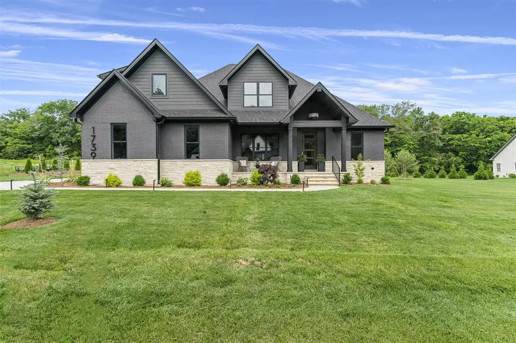 1739 Leyben Court Bowling Green KY 42103