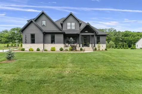 1739 Leyben Court Bowling Green KY 42103