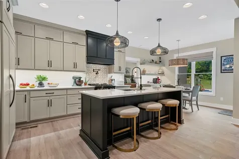 1739 Leyben Court Bowling Green KY 42103