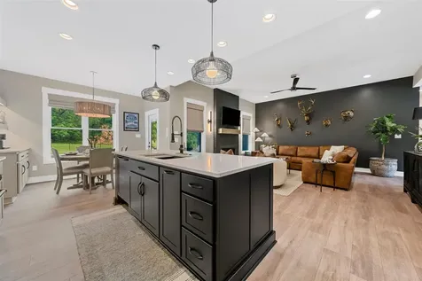 1739 Leyben Court Bowling Green KY 42103