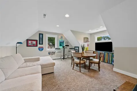 1739 Leyben Court Bowling Green KY 42103