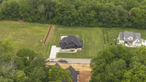 1739 Leyben Court Bowling Green KY 42103