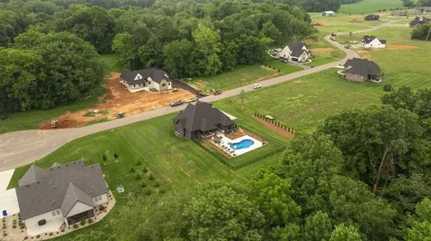 1739 Leyben Court Bowling Green KY 42103