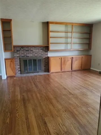 1718 Erin Way Bowling Green KY 42104