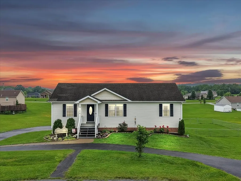 3018 Lasso Court Bowling Green KY 42101