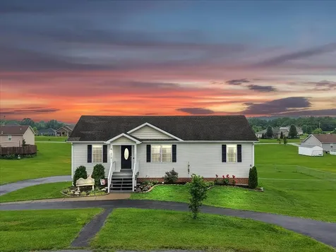 3018 Lasso Court Bowling Green KY 42101