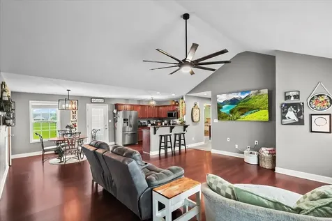 3018 Lasso Court Bowling Green KY 42101