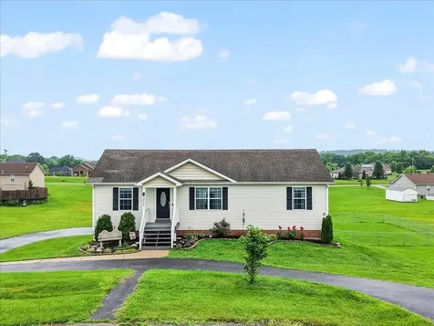 3018 Lasso Court Bowling Green KY 42101