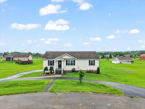 3018 Lasso Court Bowling Green KY 42101