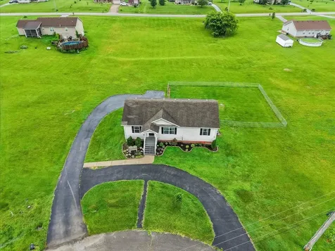 3018 Lasso Court Bowling Green KY 42101