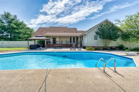 1189 Pyle Lane Hopkinsville KY 42240