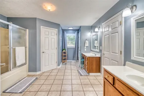 1189 Pyle Lane Hopkinsville KY 42240