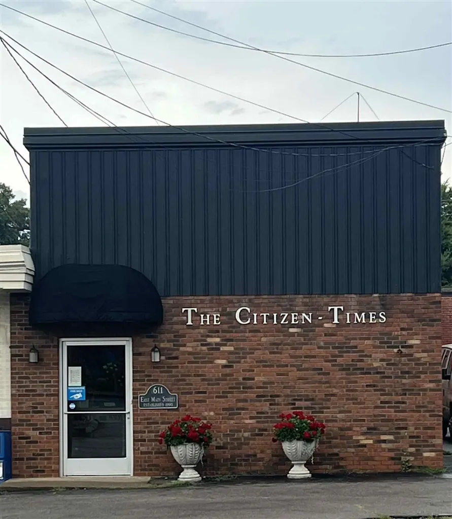 611 E Main Street Scottsville KY 42164