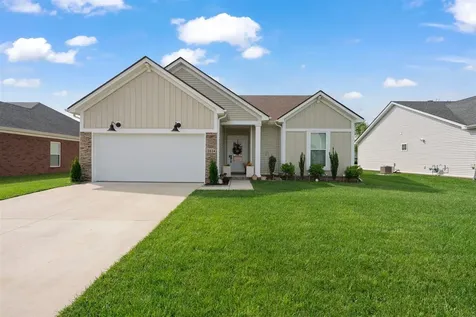 2824 Brahman Circle Bowling Green KY 42104