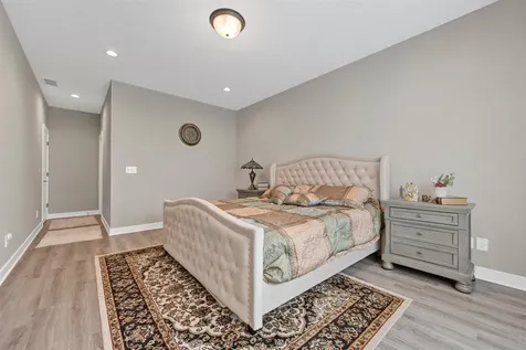 2824 Brahman Circle Bowling Green KY 42104