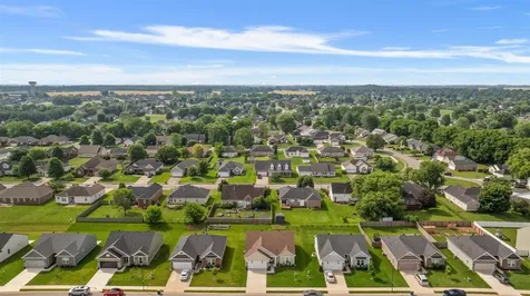 2824 Brahman Circle Bowling Green KY 42104