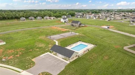 2824 Brahman Circle Bowling Green KY 42104