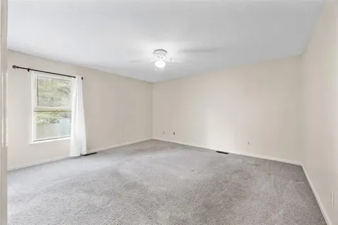 3009 Sir Willoughby Court Bowling Green KY 42104