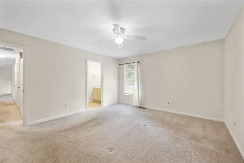 3009 Sir Willoughby Court Bowling Green KY 42104