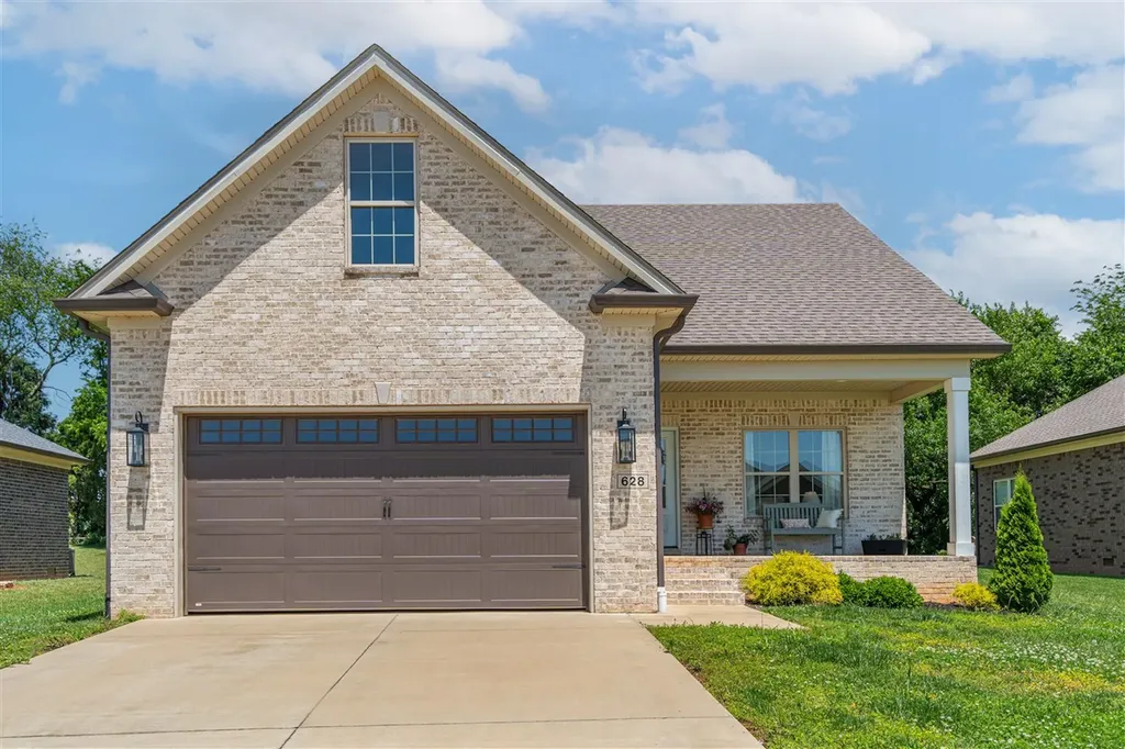 628 Mcintyre Street Bowling Green KY 42101