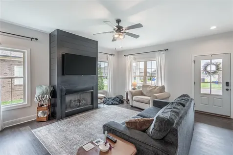 628 Mcintyre Street Bowling Green KY 42101