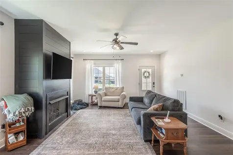 628 Mcintyre Street Bowling Green KY 42101