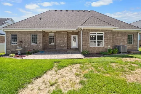 2724 Ashgate Drive Bowling Green KY 42104