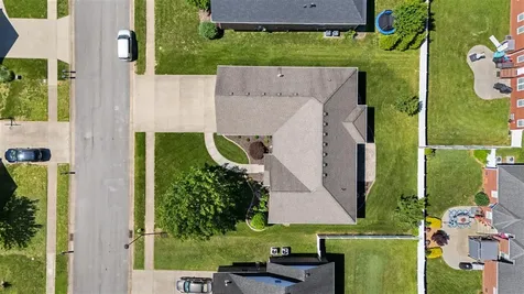 2724 Ashgate Drive Bowling Green KY 42104