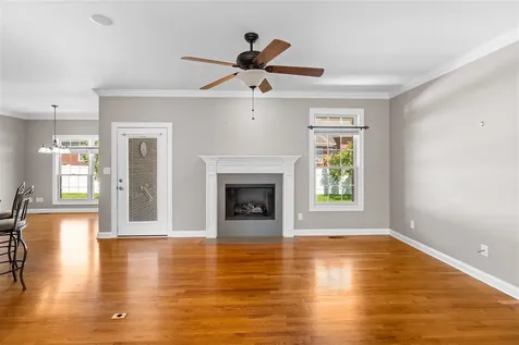 2724 Ashgate Drive Bowling Green KY 42104