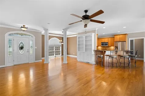 2724 Ashgate Drive Bowling Green KY 42104