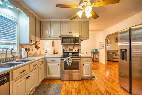 300 Lincoln Street Russellville KY 42276