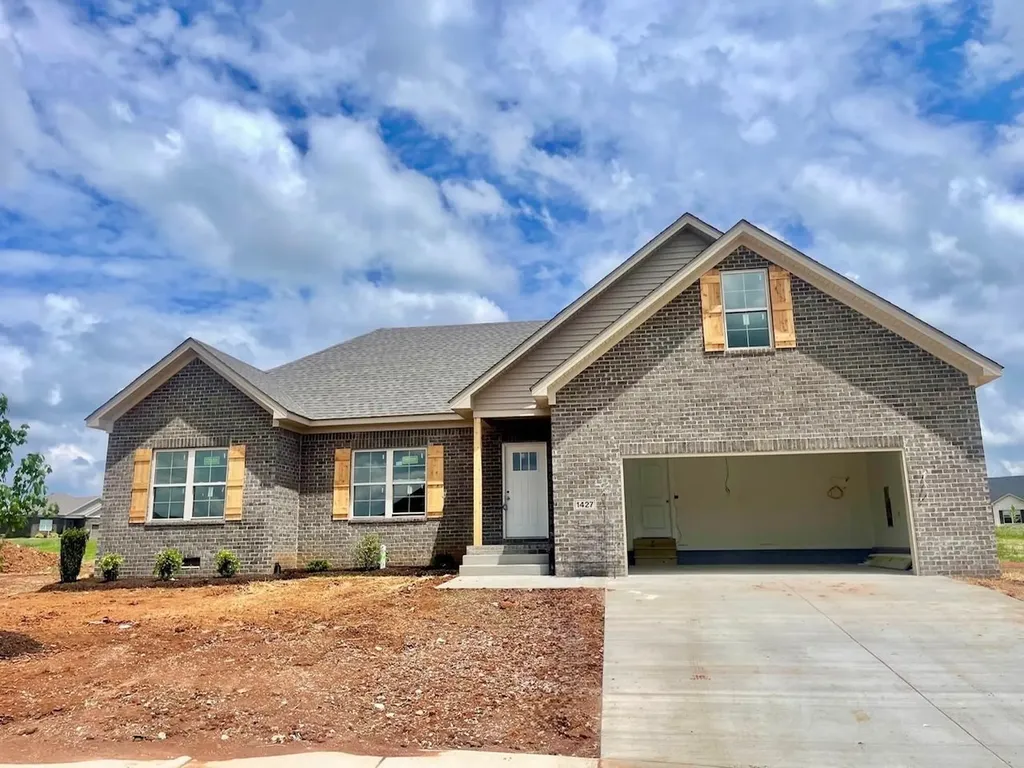 1427 Sagecrest Court Bowling Green KY 42101