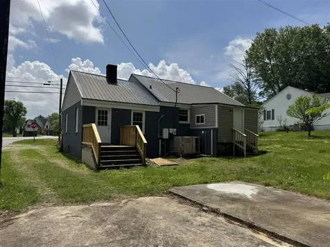 1214 W 9th Street Russellville KY 42276