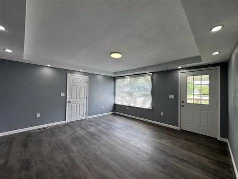 1214 W 9th Street Russellville KY 42276