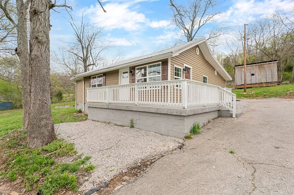 232 N Campbell Drive Bowling Green KY 42101