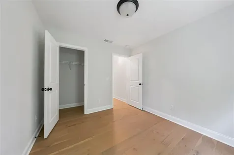 566 Pleasant Meadow Lane Bowling Green KY 42101