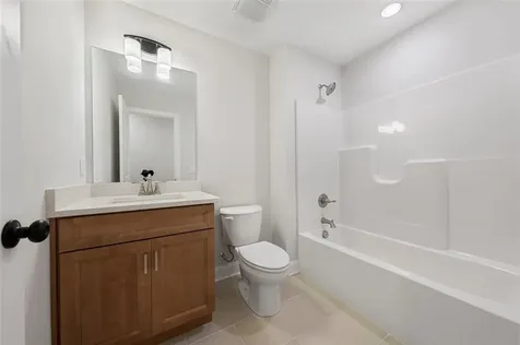 566 Pleasant Meadow Lane Bowling Green KY 42101