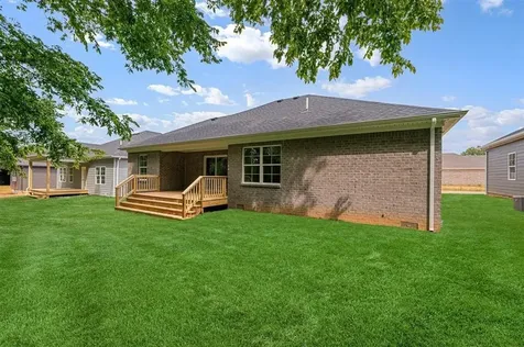 566 Pleasant Meadow Lane Bowling Green KY 42101