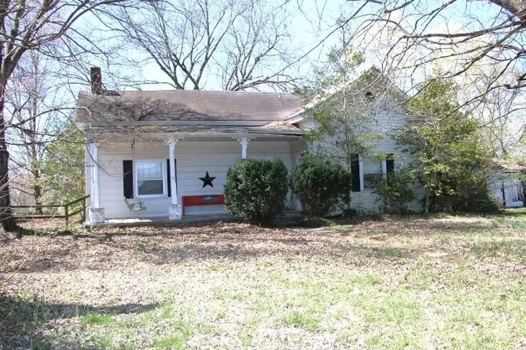 6493 Old Scottsville Road Alvaton KY 42122