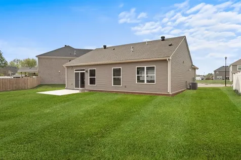 2794 Brahman Circle Bowling Green KY 42104