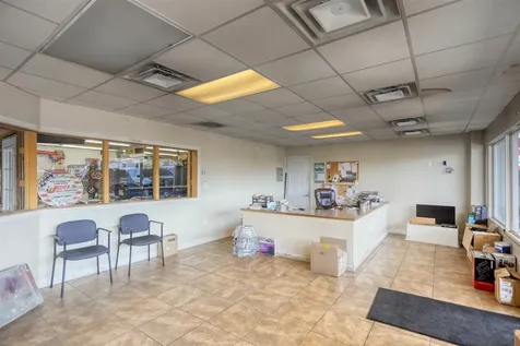 208 N Main Street Franklin KY 42134-1839