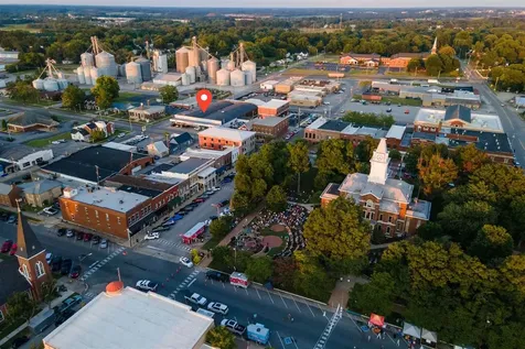 208 N Main Street Franklin KY 42134-1839